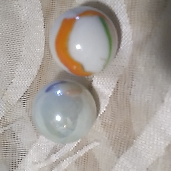 1 1/2 inch Collectible Marbles - Picture 2 of 2